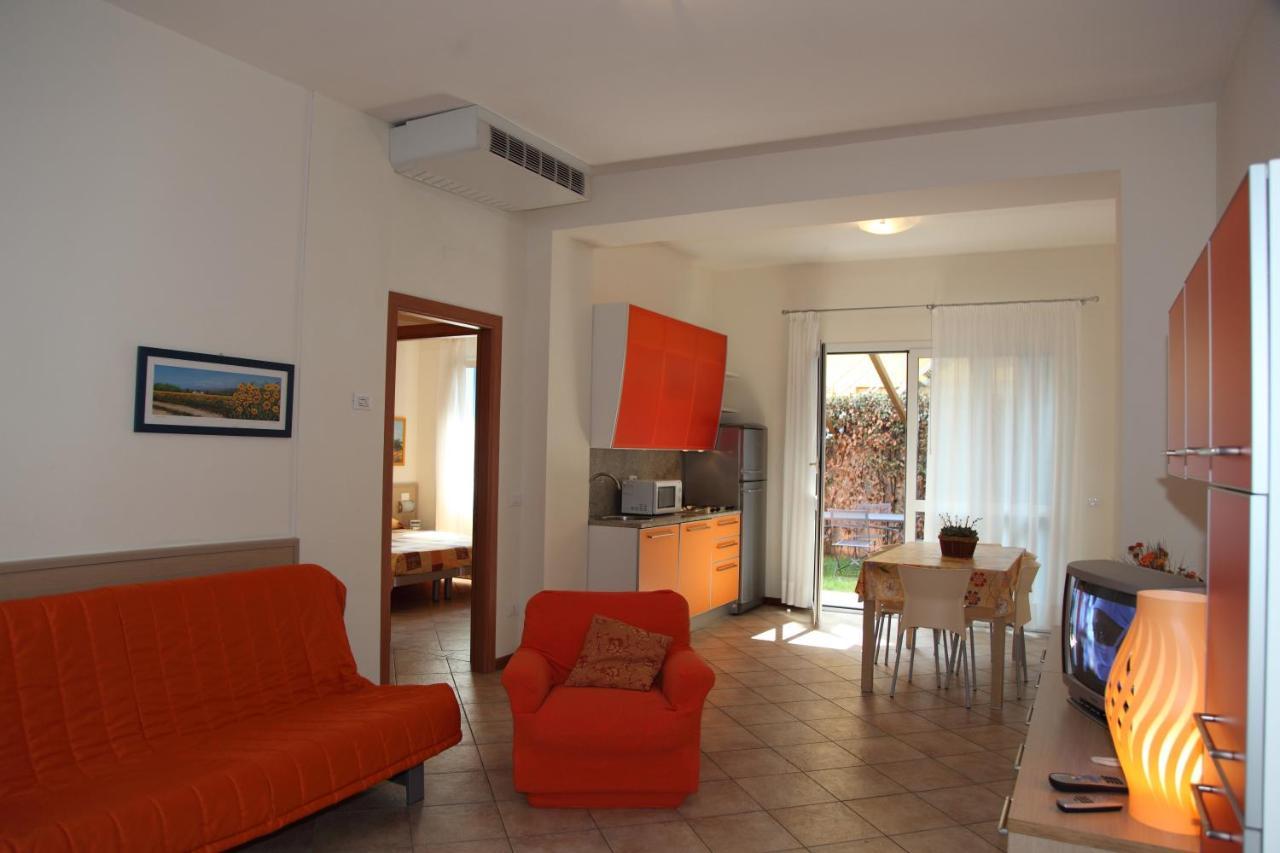 Aparthotel Gioia Caorle Exteriör bild