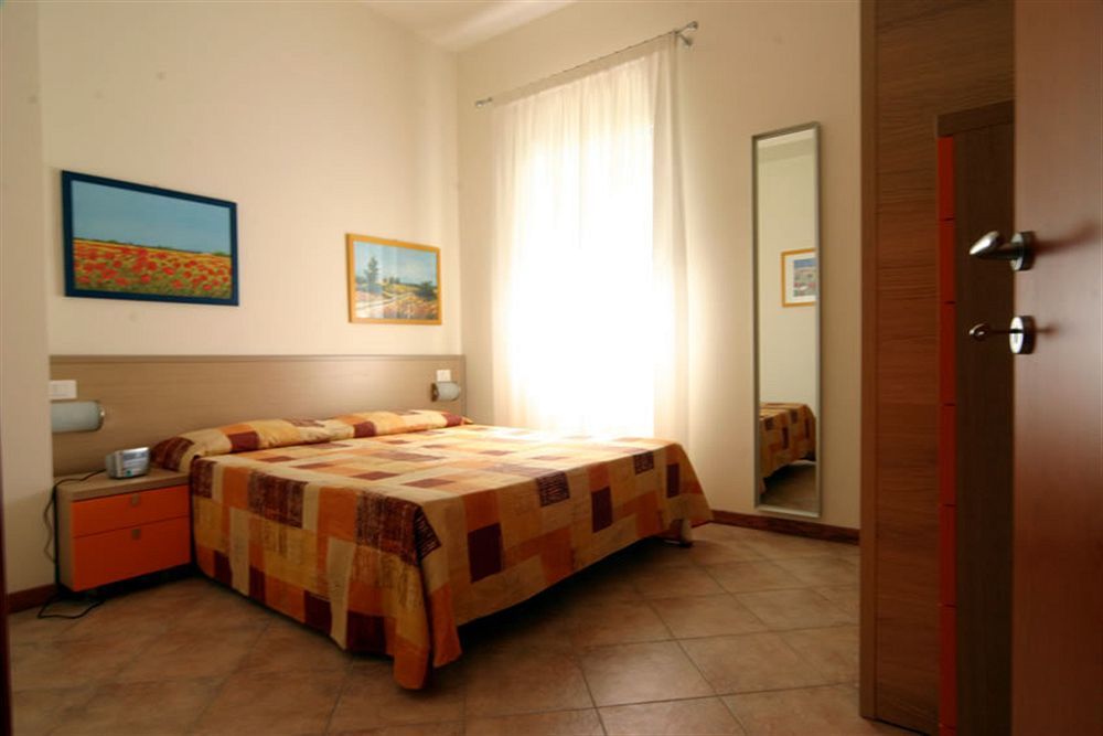 Aparthotel Gioia Caorle Exteriör bild